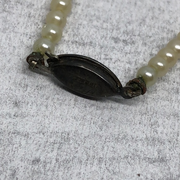 Bundle lot 2 vintage faux pearl necklaces sterling silver clasps - Picture 4 of 9
